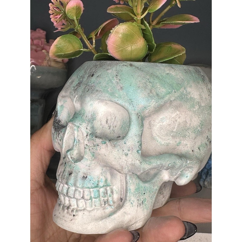 Skull Concrete Plant Pot Black Green Handmade Cement Succulent Planter - Picture 5 of 10